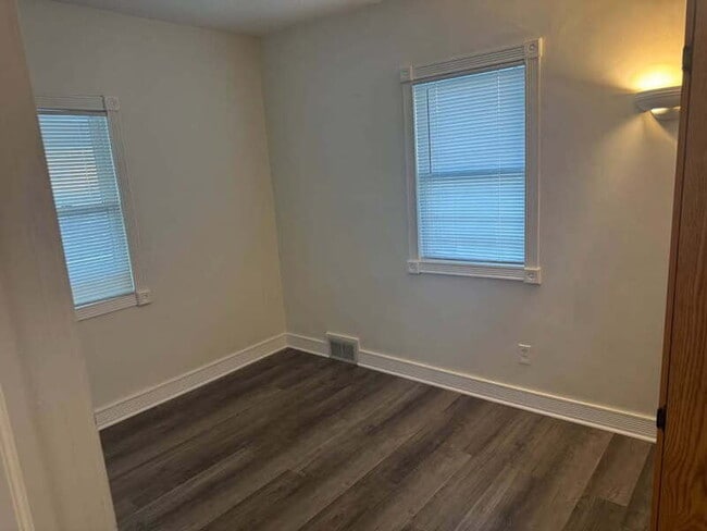 Building Photo - 3528 Rollins Ave