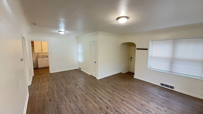 Building Photo - 1918 S 900 E