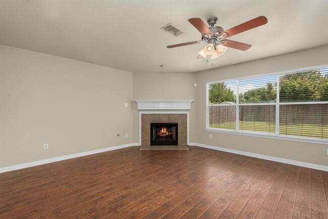 Building Photo - 17919 Rose Hill Park Ln