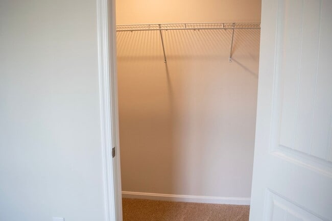 Building Photo - Stunning Brand New End Townhome