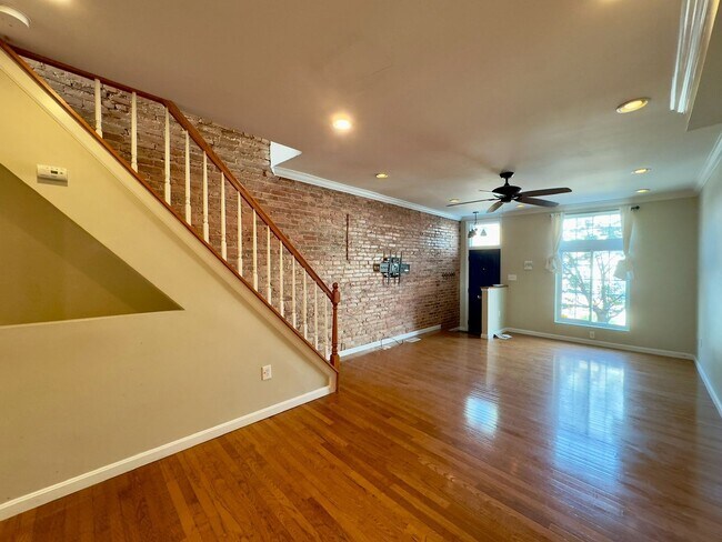 Building Photo - Charming 2BD/3BA Townhome in Highlandtown, Baltimore, MD!