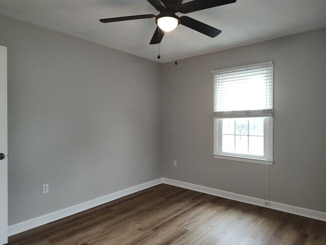 Building Photo - Beautiful home located in a Cul-de-Sac in the Terrabrook Community!