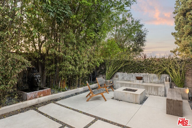 Building Photo - 3355 Alana Dr