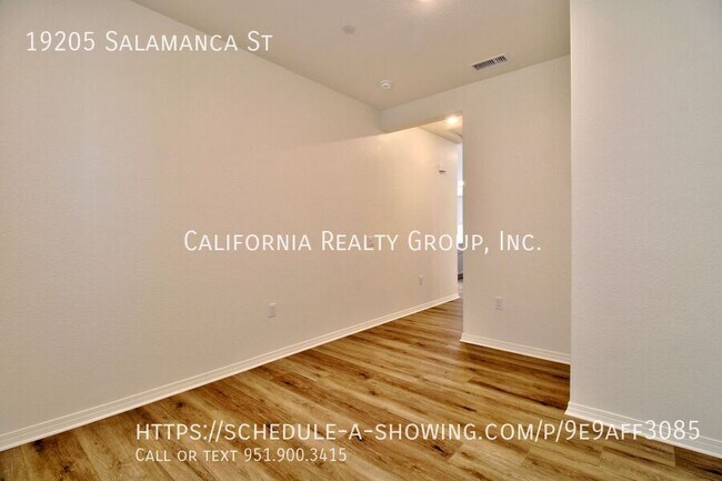 Building Photo - 19205 Salamanca St