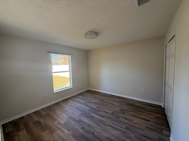 Building Photo - 48 Pennsylvania Ln