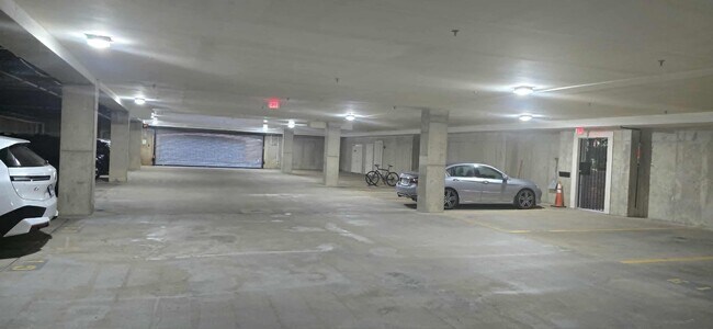 Building Photo - 7021 Haycock Rd