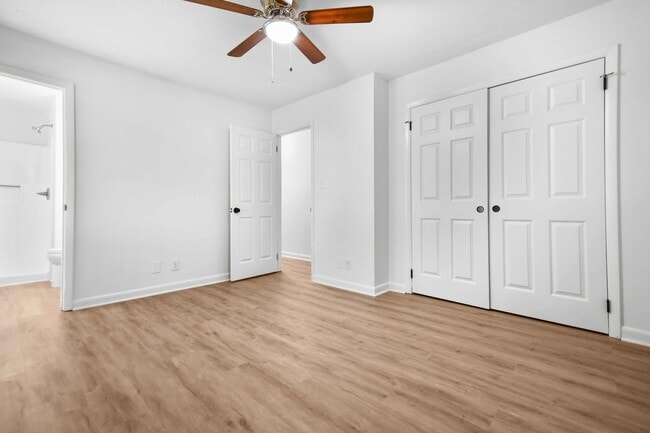 Building Photo - Pet Friendly Three Bedroom!