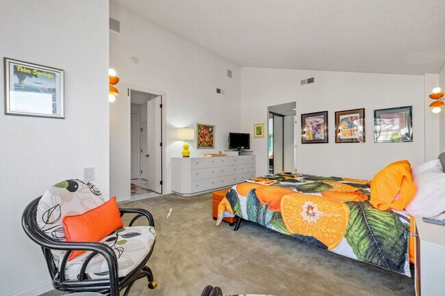 Building Photo - Mountain View Retreat in Palm Springs
