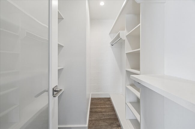 Building Photo - 1919 Missouri St