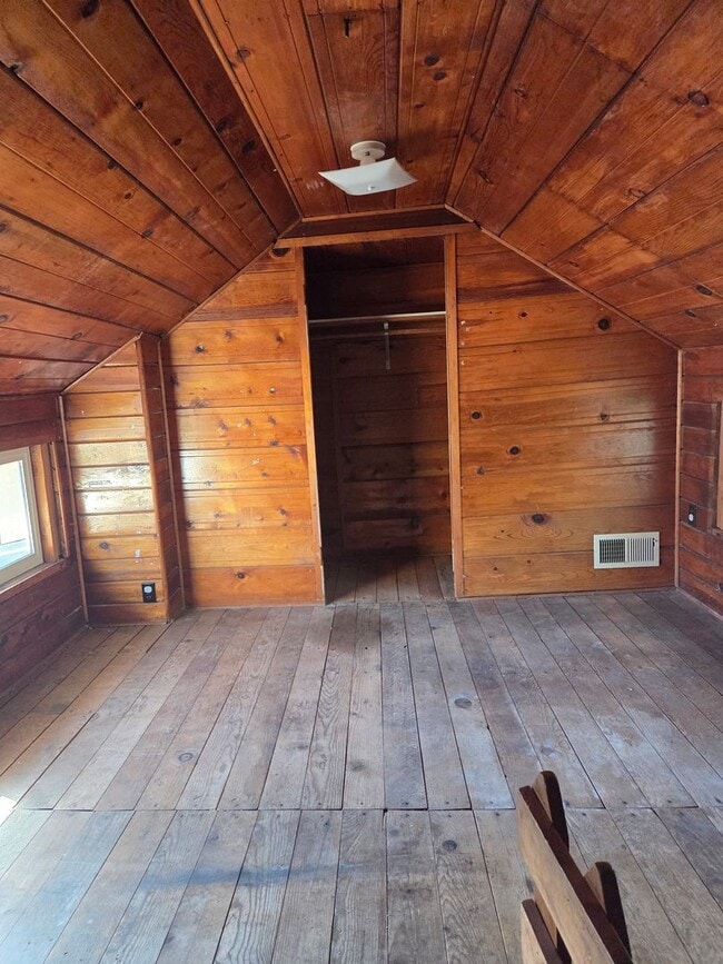Building Photo - Charming 2-Bedroom + Loft • 1-Bath Rental ...