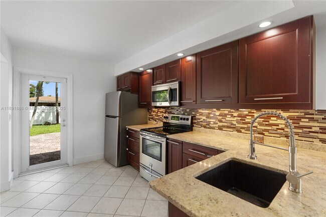 Building Photo - 301 NW 53rd Ct