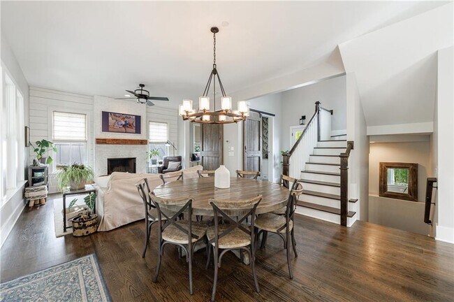 Building Photo - 1000 Loliver Ln