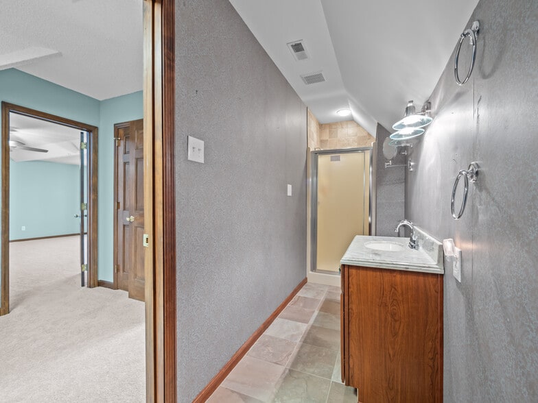 Building Photo - 138 White Oak Bluff Rd