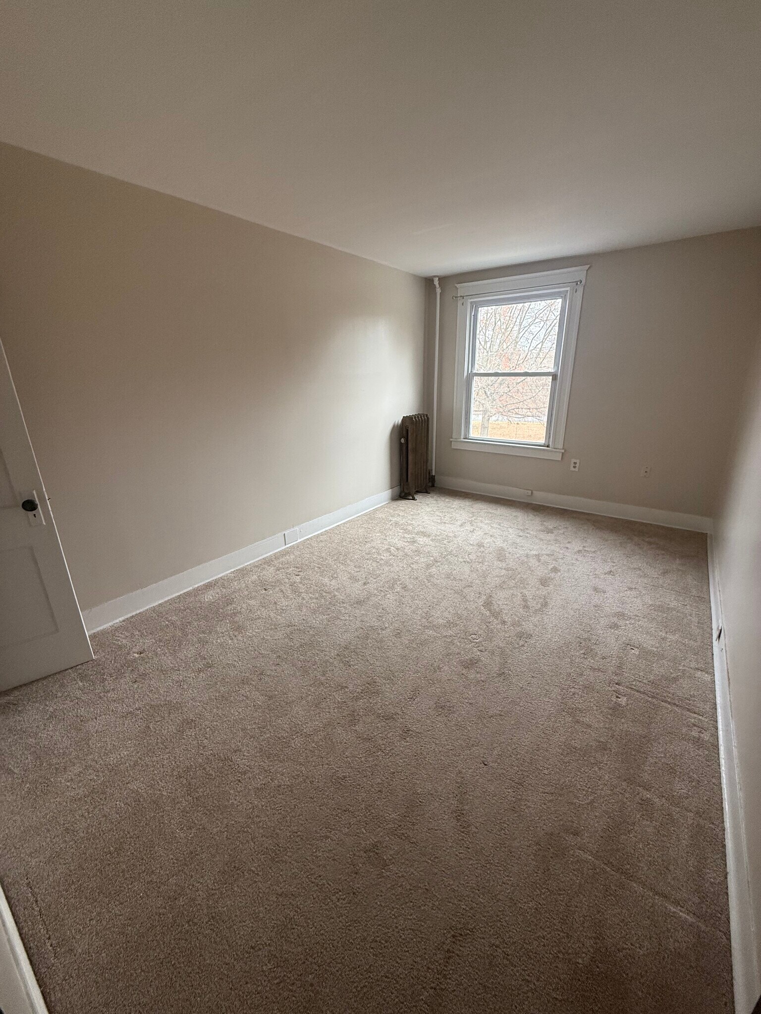 Building Photo - 63 Park Pl