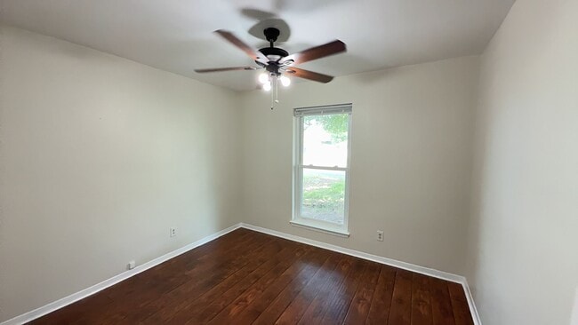 Building Photo - Newly upgraded 3-bedroom by City Park!