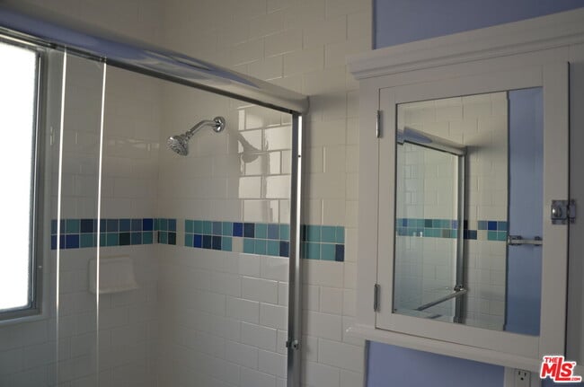 Building Photo - 2335 28th St