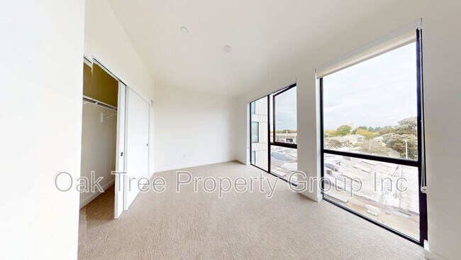 Building Photo - 532 Union St