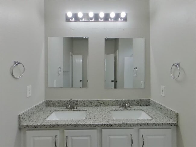 Building Photo - 23206 Postwood Glen Ln