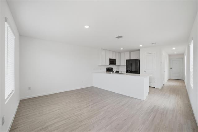 Building Photo - 6225 Kingfisher Wy