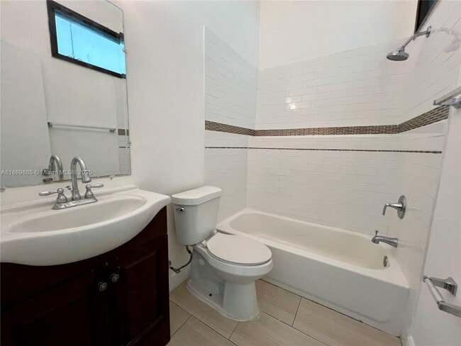 Building Photo - 7133 SW 109th Ct