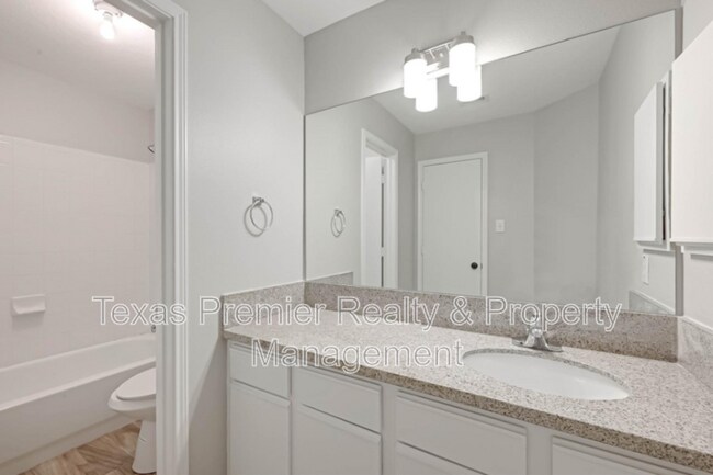 Building Photo - 5011 Redwing Brook Trail