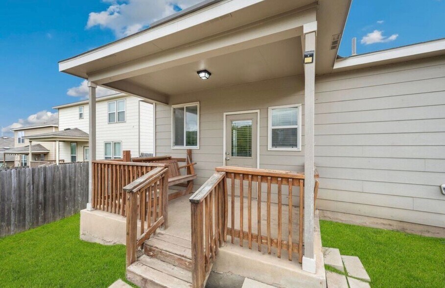 Building Photo - 11358 Unbridled