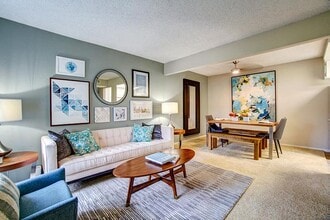 Building Photo - Vue Fremont