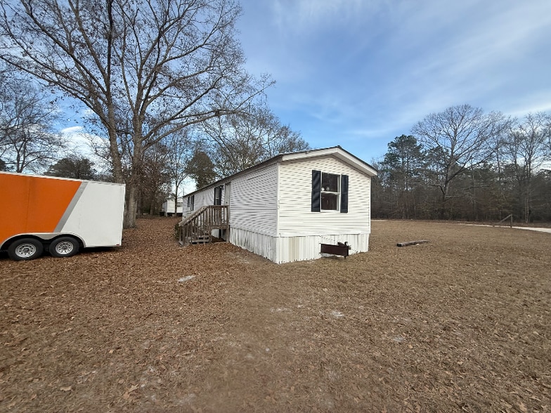 Building Photo - 16 Jockey St