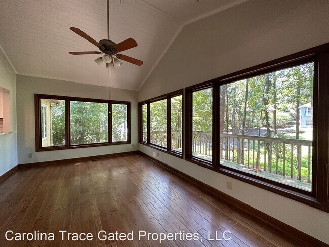 Building Photo - 3 br, 2 bath House - 5055 Bluebird Drive
