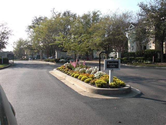 Building Photo - 2 Bedroom 2 Bath Condo at Southampton Pointe - Mt Pleasant