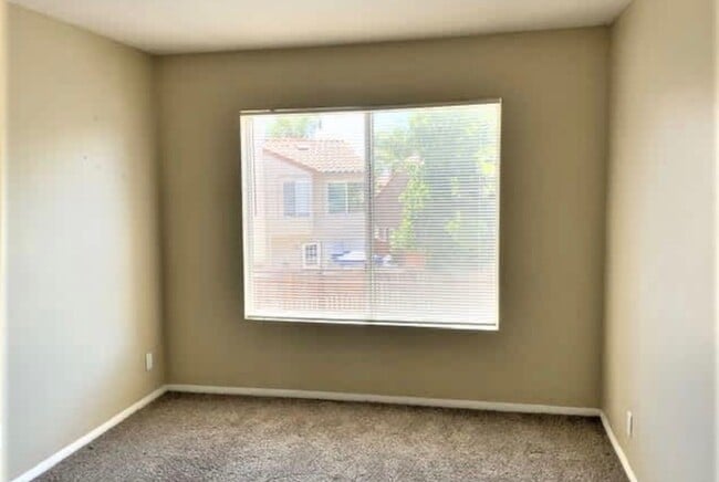 Building Photo - 8929 Collett Ave
