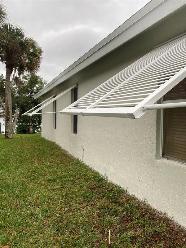 Building Photo - 1037 SW 149th Ln