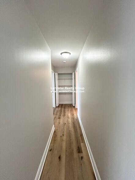 Building Photo - 104 N Kenilworth Ave