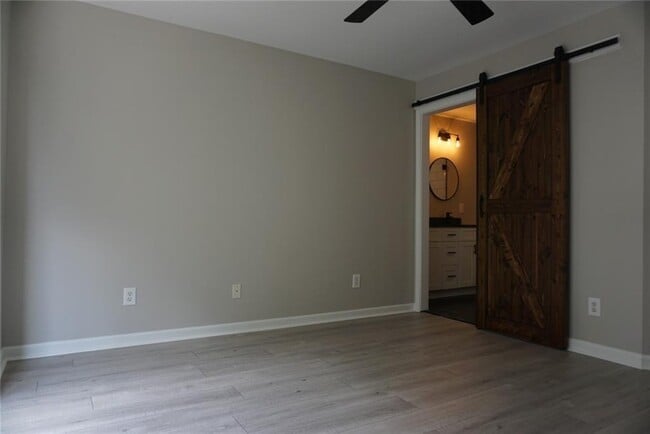 Building Photo - 510 Parkstone Ln