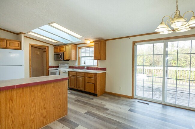 Building Photo - 3 bed, 2 bath, Rancher in Martinsburg, WV