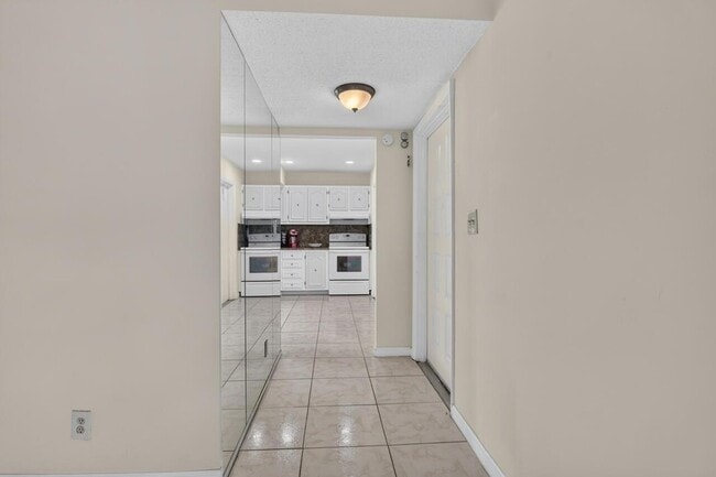 Building Photo - 4140 NW 44th Ave