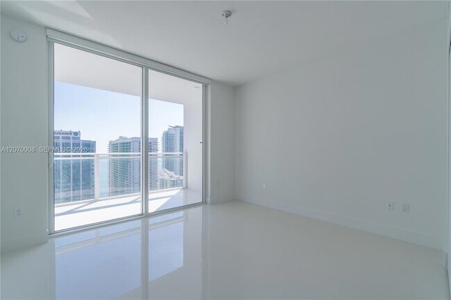 Building Photo - 1080 Brickell Ave