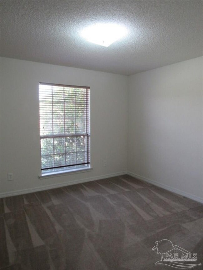 Building Photo - 7061 Season Dr