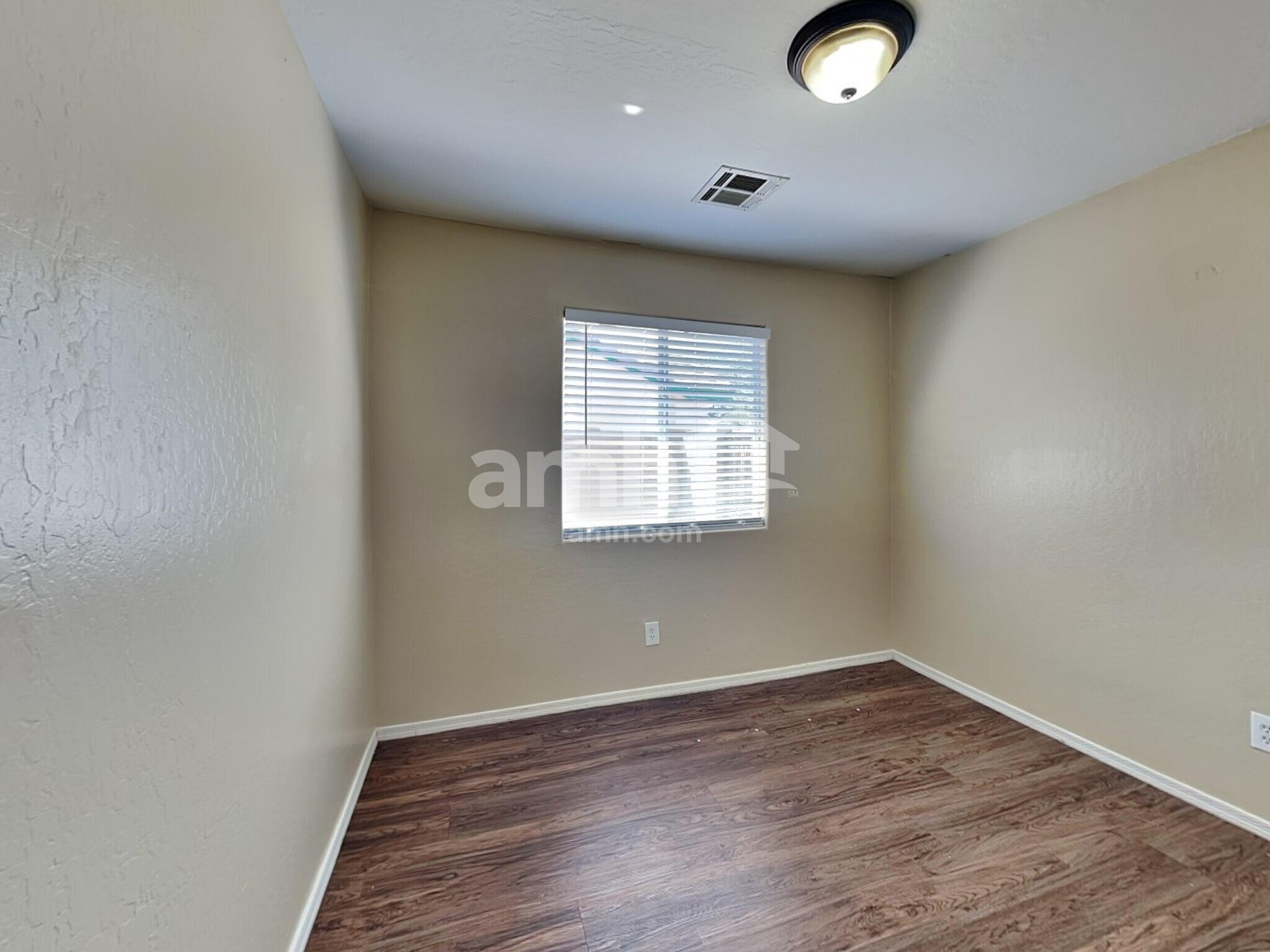 Building Photo - 3537 E Murrieta Rd