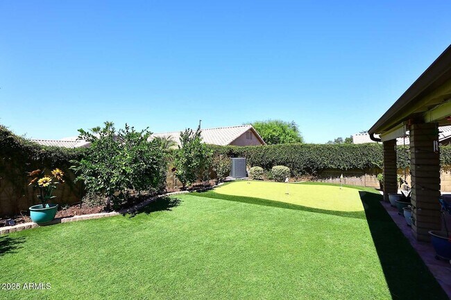 Building Photo - 359 W Brisa Dr