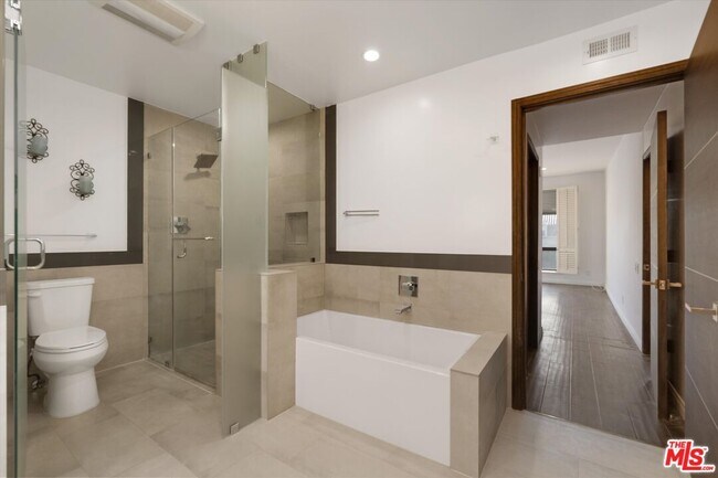 Building Photo - 2175 S Beverly Glen Blvd