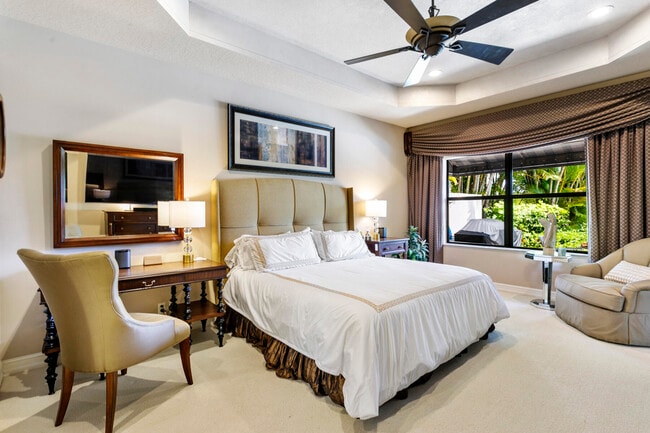 Building Photo - 6700 Fox Hollow Dr