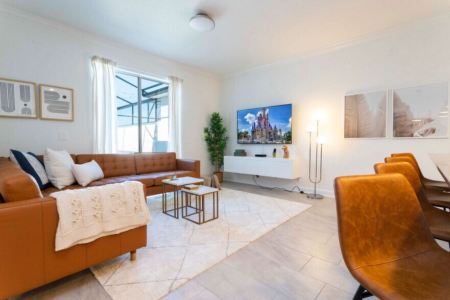 Primary Photo - 4379 Scene Ln