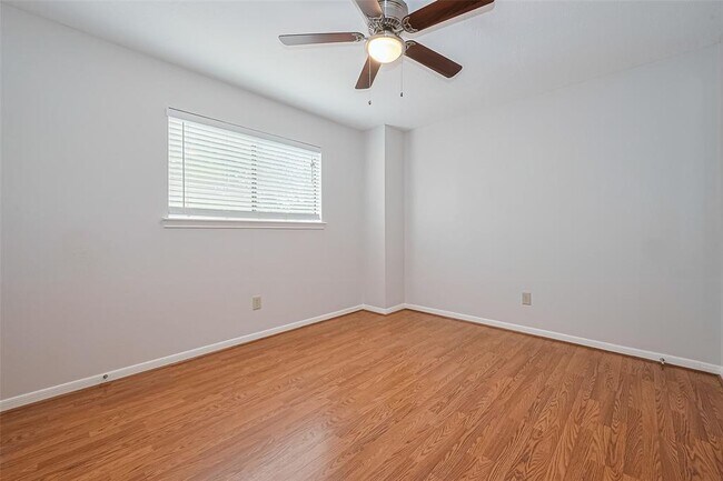 Building Photo - 1307 Morton League Rd
