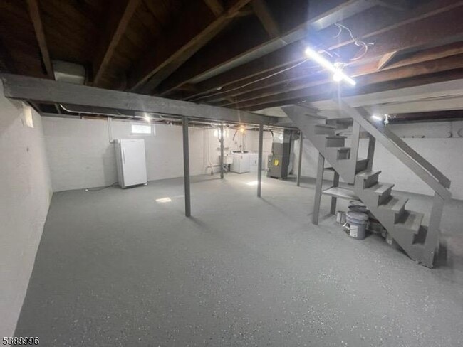 Building Photo - 752 Layton Dr