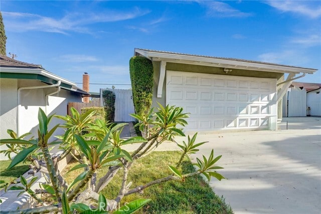 Building Photo - 16053 Red Coach Ln