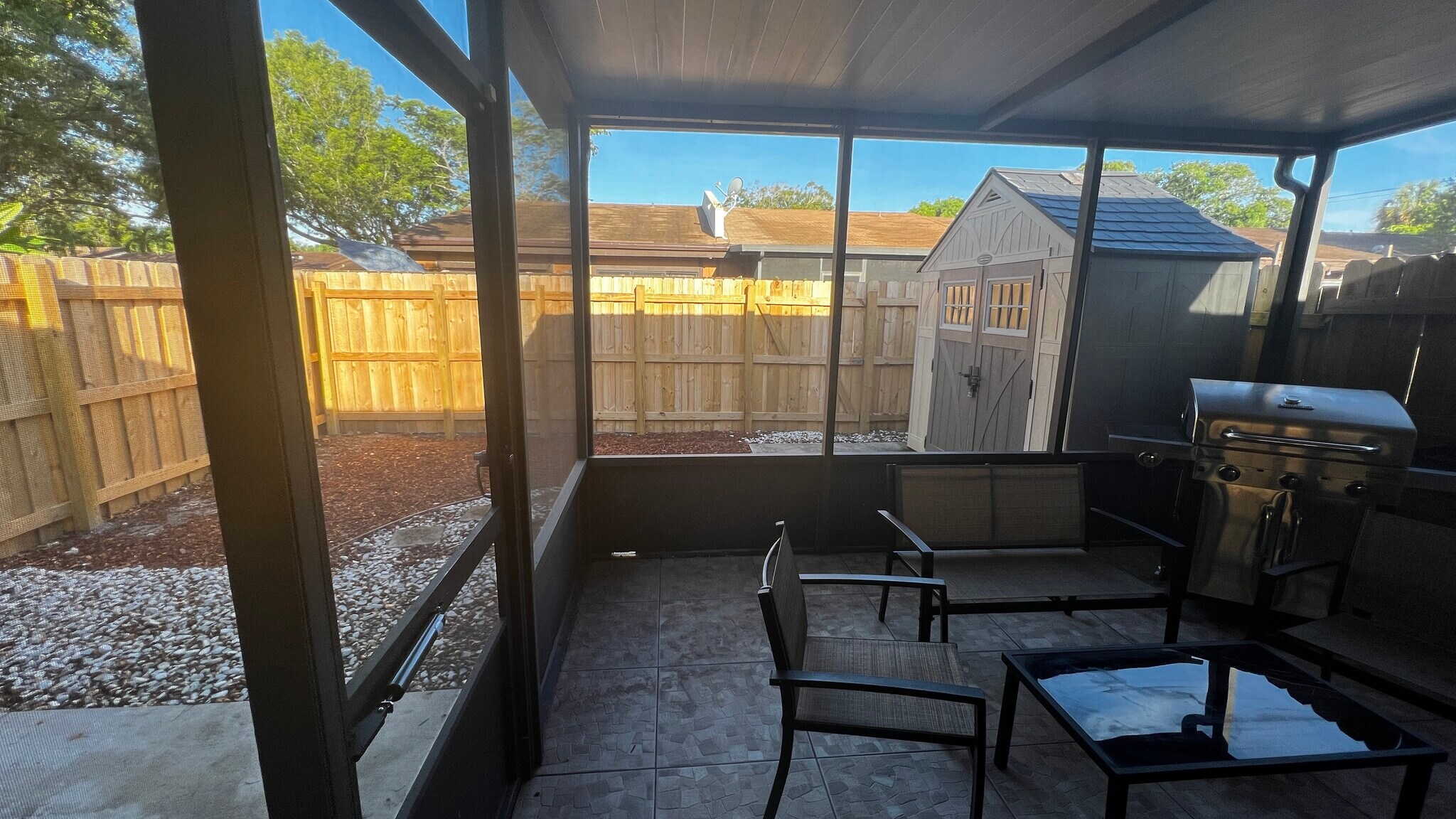 Building Photo - 2310 Elm Ct