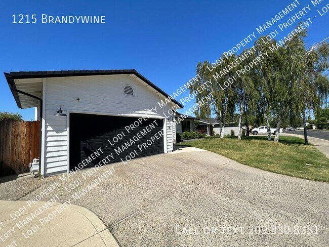 Building Photo - 1215 Brandywine-