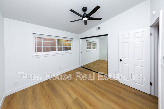 Building Photo - 18735 Bookham Dr