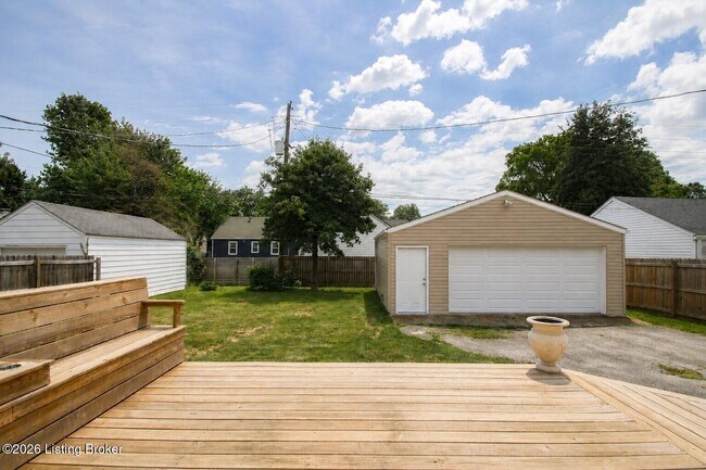 Building Photo - 203 Don Allen Rd